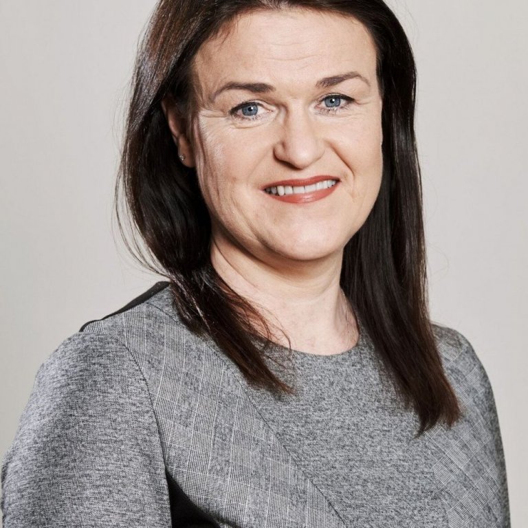 thorey-s-thordardottir-portrait-lit