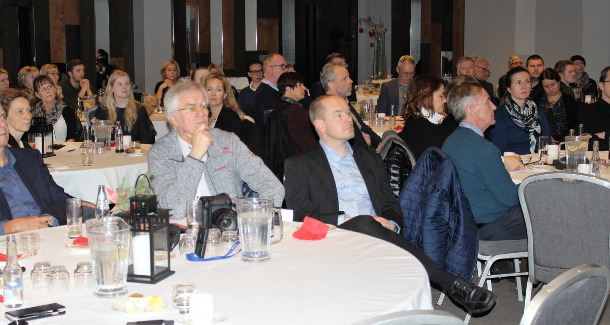 Myndir frá fundi með Ásgeiri Jónssyni á Grandhóteli 15. nóvember