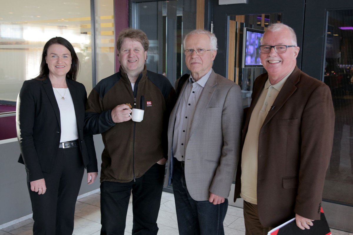 Þórey S. Þórðardóttir, framkvæmdastjóri Landssamtaka lífeyrissjóða; Friðþjófur Helgason, kvikmyndatö…